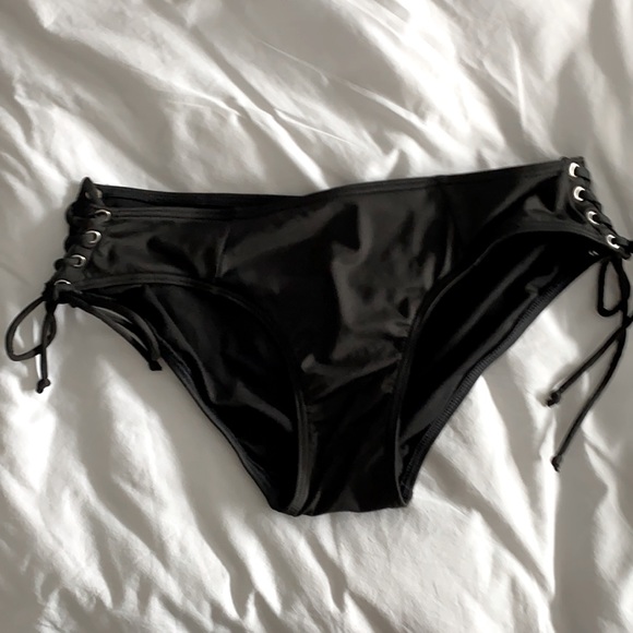 Mid rise black swim bottom with laces - Picture 1 of 3